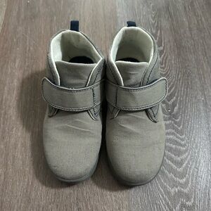 Carter’s Kids Size 12 Gray Boots